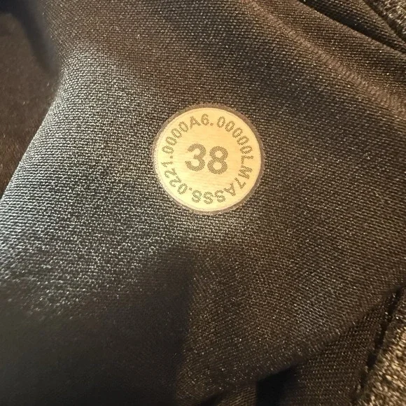 Lululemon Commission Short 7" Warpstreme Men‎ 38 Gray Athleisure Golf Casual - Picture 4 of 7